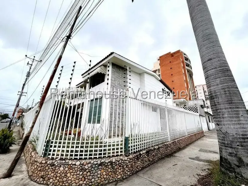 Comercial (Local Comercial) en Alquiler en Del Este, Lara