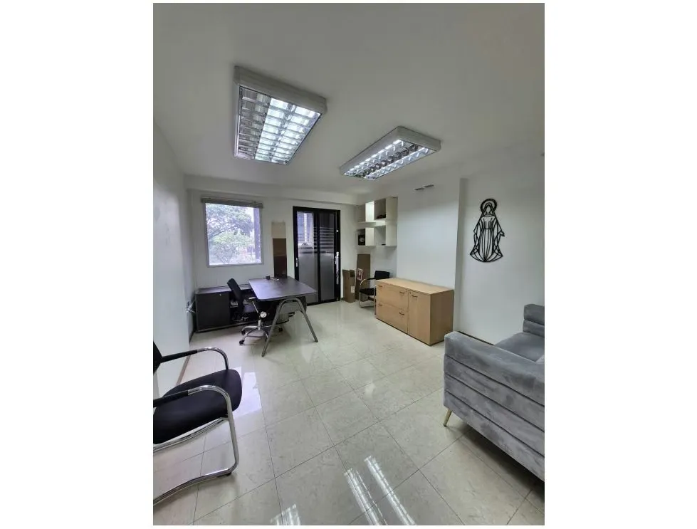 Alquilo Fabulosa oficina c/ muebles 50m2 La Castellana/ AA/ 4755 - 2
