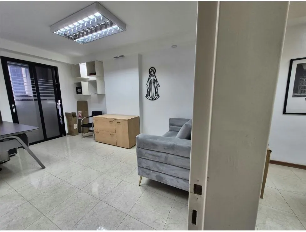 Alquilo Fabulosa oficina c/ muebles 50m2 La Castellana/ AA/ 4755 - 5