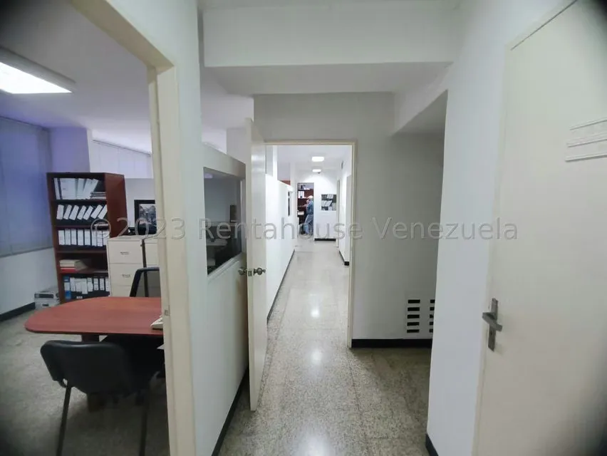 Oficina en Alquiler en Sabana Grande, Distrito Metropolitano - 21