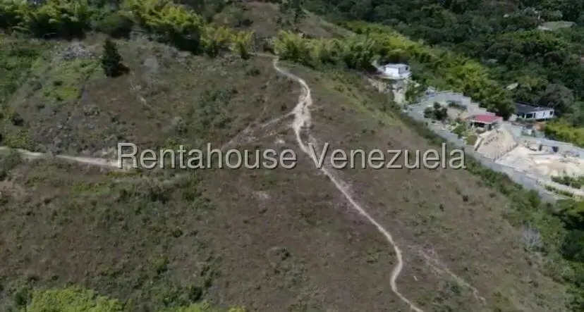 Terreno (Residencial) en Venta en Oripoto, Distrito Metropolitano - 13