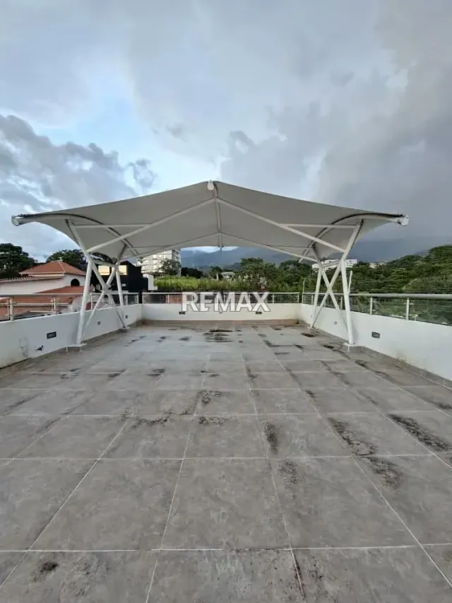 En VENTA CASA EN Av. LA ULA Villa Granadina - 12
