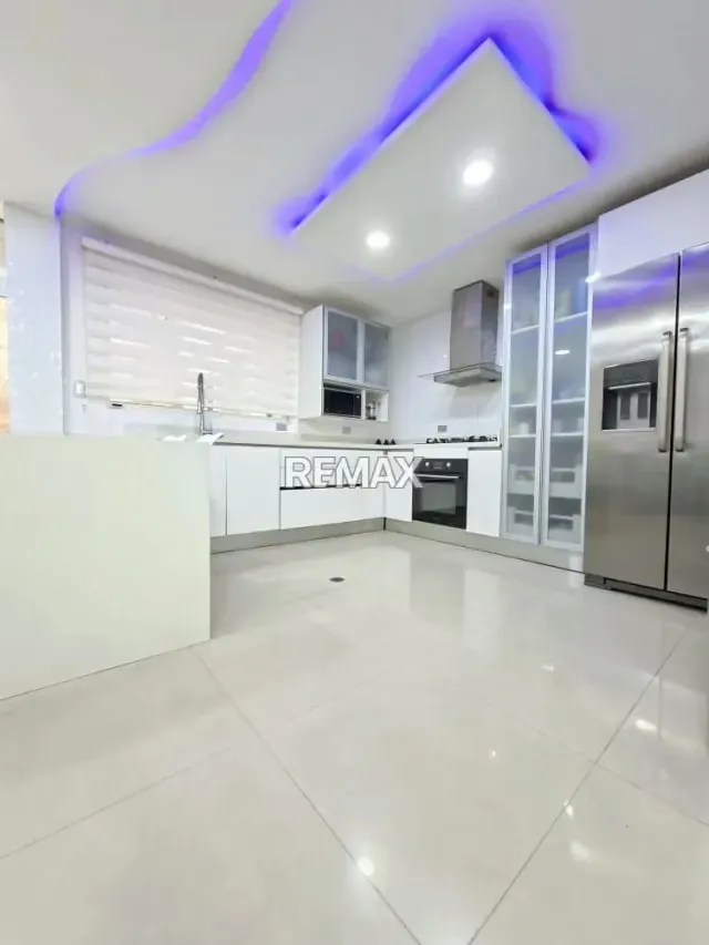 En VENTA CASA EN Av. LA ULA Villa Granadina - 10