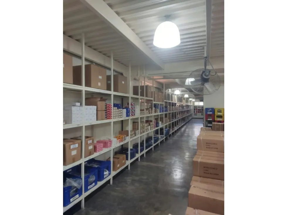 Vendo galpón 933m2 Puente Hierro 8600 - 5