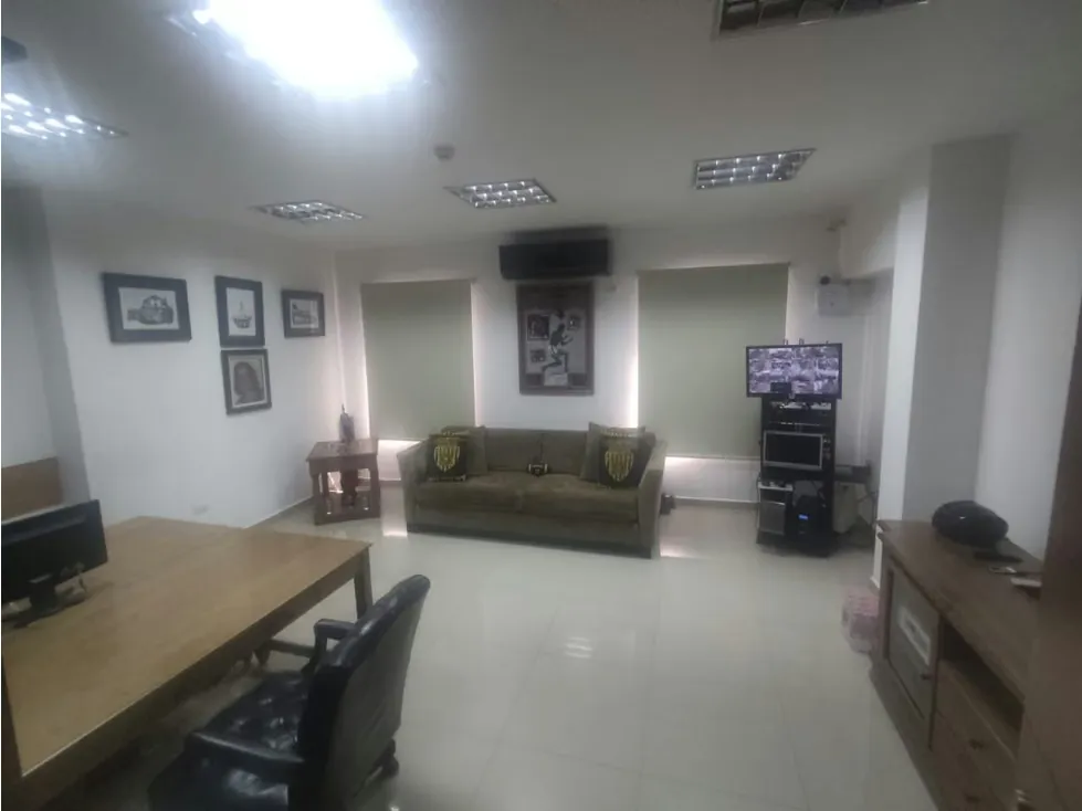 Vendo galpón 933m2 Puente Hierro 8600 - 9