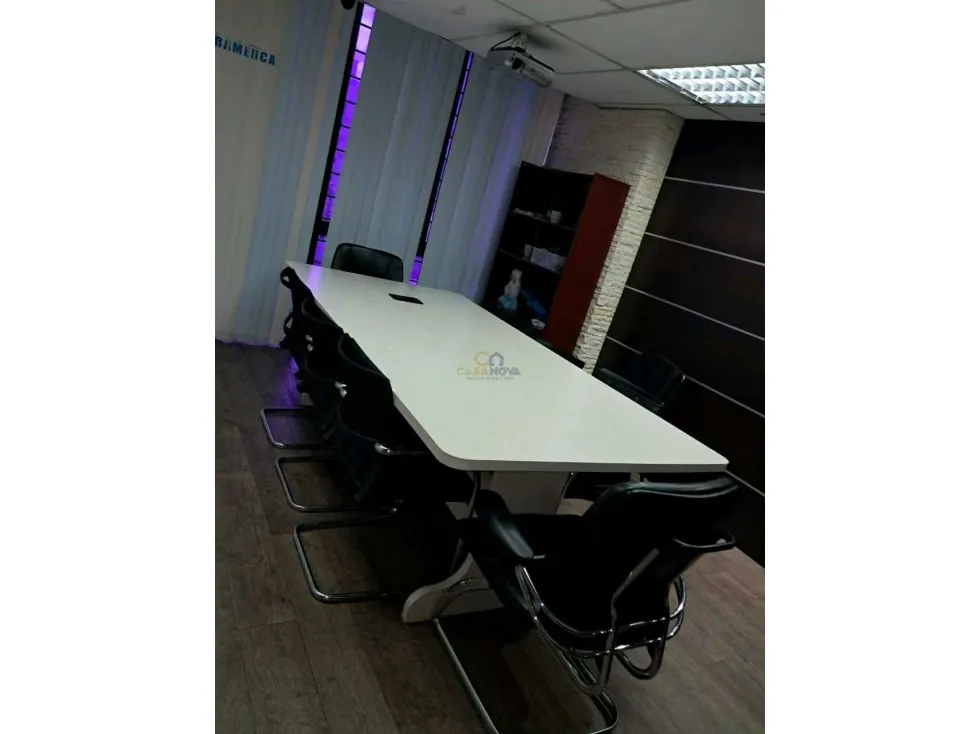 Se alquilan 5 Cubículos de 17m2 aprox - 2