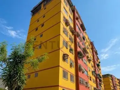 VENTA DE APARTAMENTO EN RESIDENCIAS EL PUERTO GUANTA