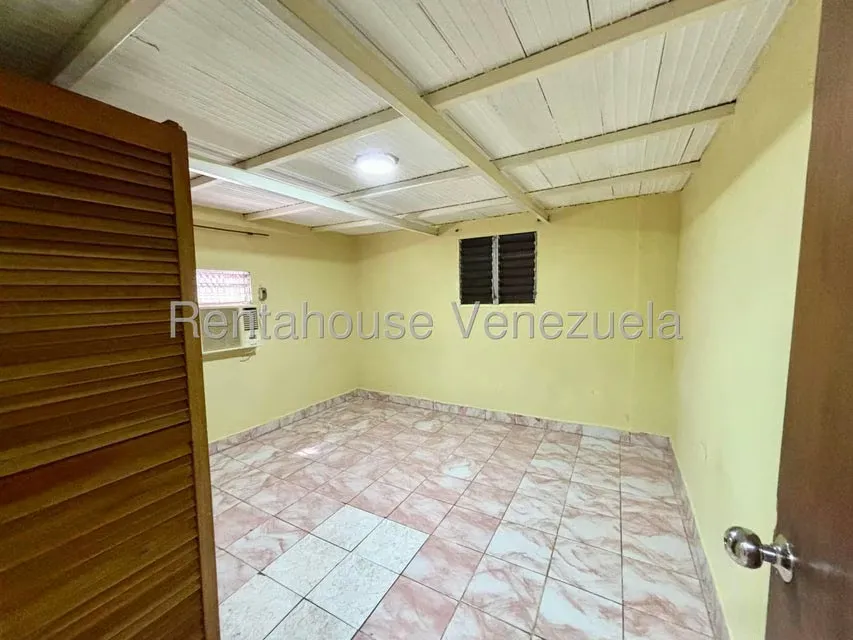 Casa (1 Nivel) en Alquiler en Fundacion Mendoza, Lara - 11