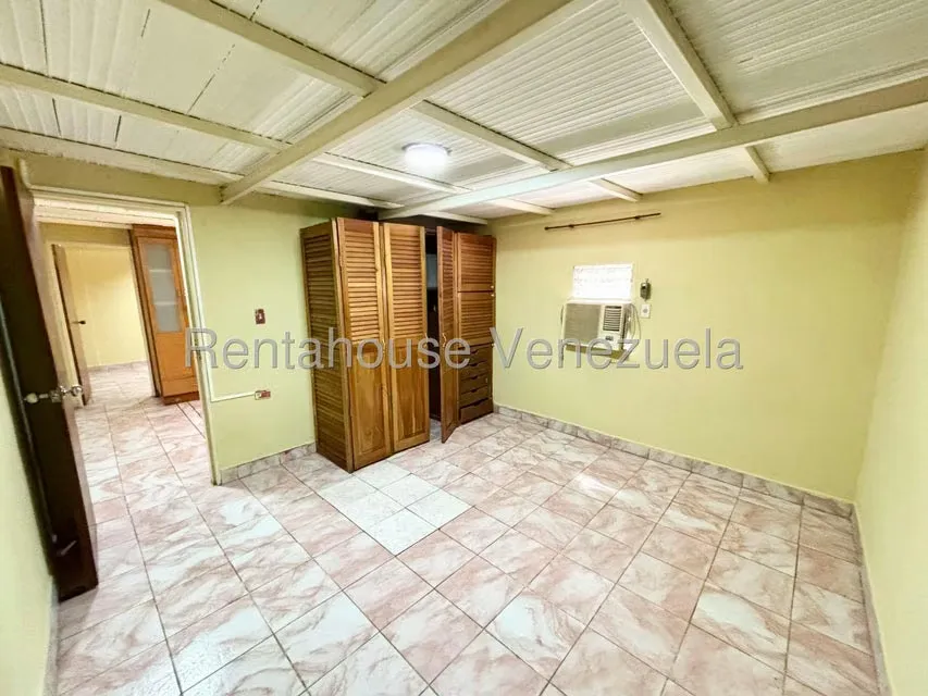 Casa (1 Nivel) en Alquiler en Fundacion Mendoza, Lara - 12