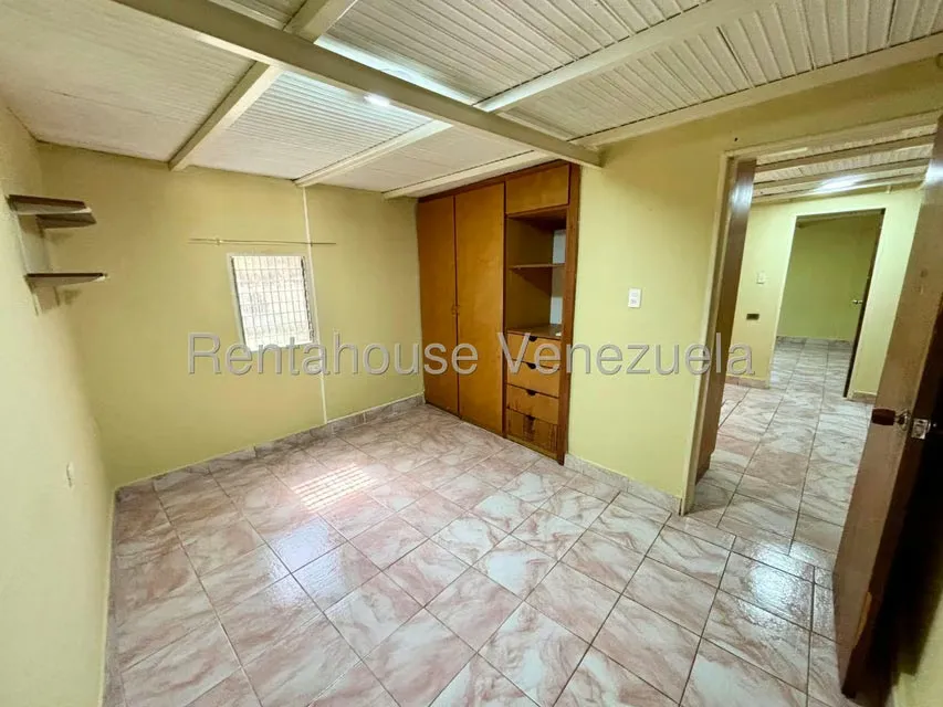 Casa (1 Nivel) en Alquiler en Fundacion Mendoza, Lara - 14