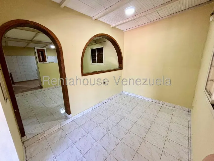 Casa (1 Nivel) en Alquiler en Fundacion Mendoza, Lara - 3