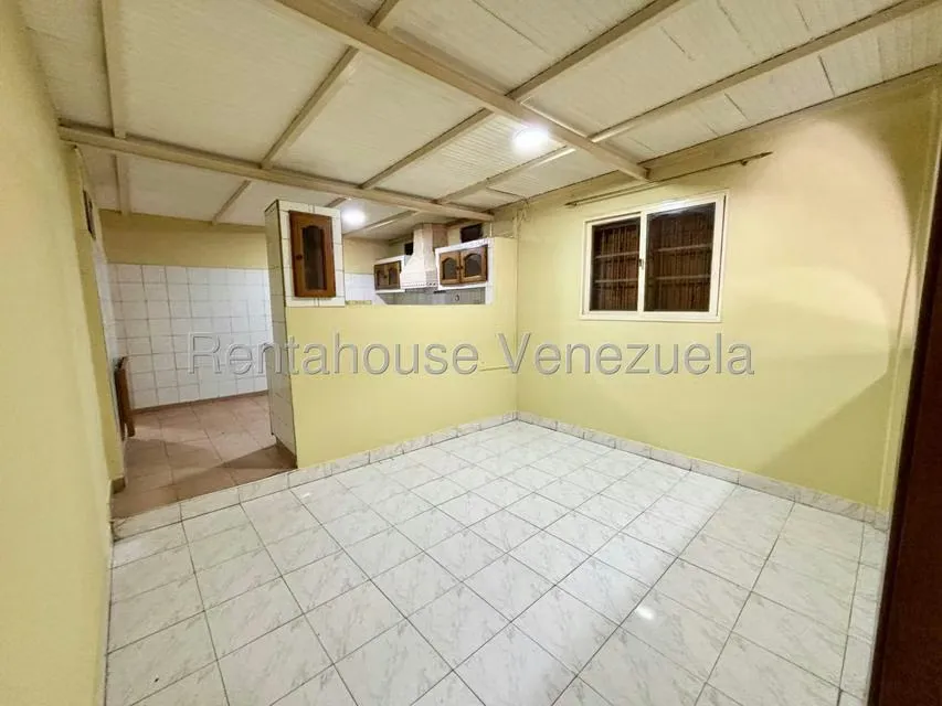 Casa (1 Nivel) en Alquiler en Fundacion Mendoza, Lara - 4