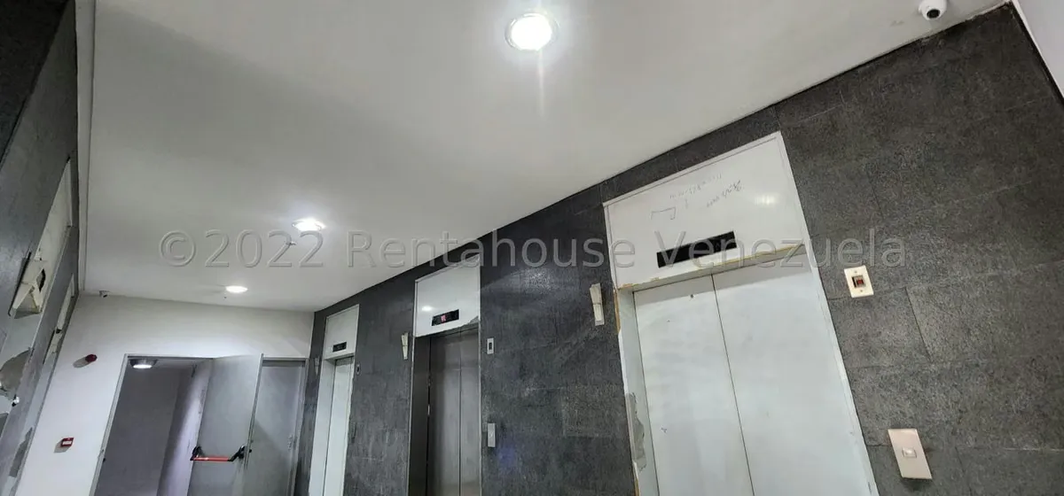 Oficina en Venta en Los Dos Caminos, Distrito Metropolitano - 37