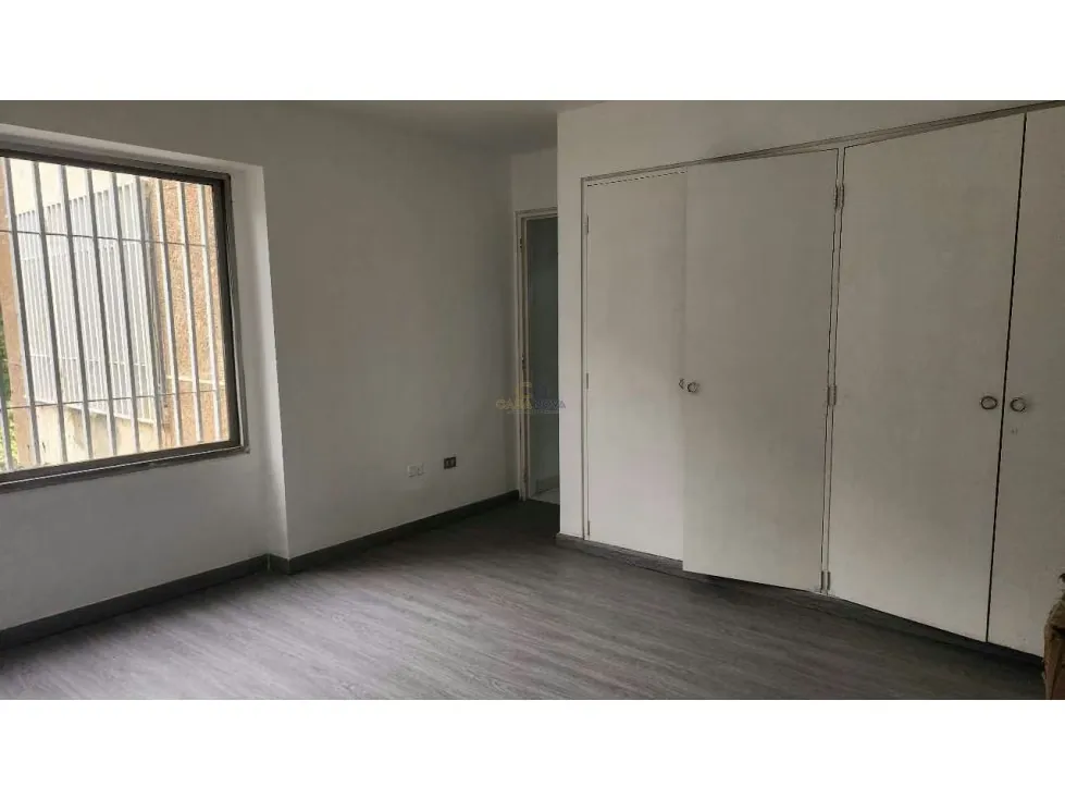 Venta PH dúplex.295m2 5H+S/3B+S/2E terraza Las Esmeraldas - 15