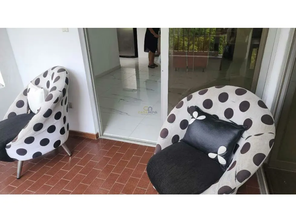 Venta PH dúplex.295m2 5H+S/3B+S/2E terraza Las Esmeraldas - 6