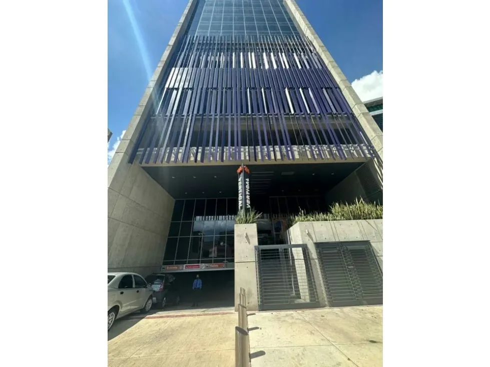 Se vende/alquila oficina 188m2 Las Mercedes 6816