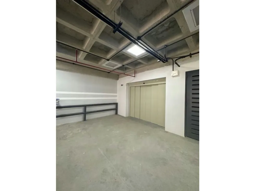 Se vende/alquila oficina 188m2 Las Mercedes 6816 - 18