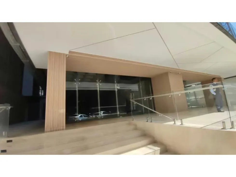 Oficina en Alquiler en Obra Gris de 204 Mts Torre Guayana - 2