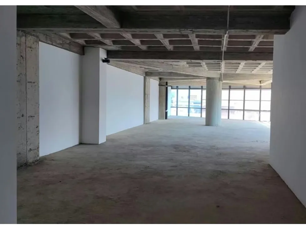 Oficina en Alquiler en Obra Gris de 204 Mts Torre Guayana - 11
