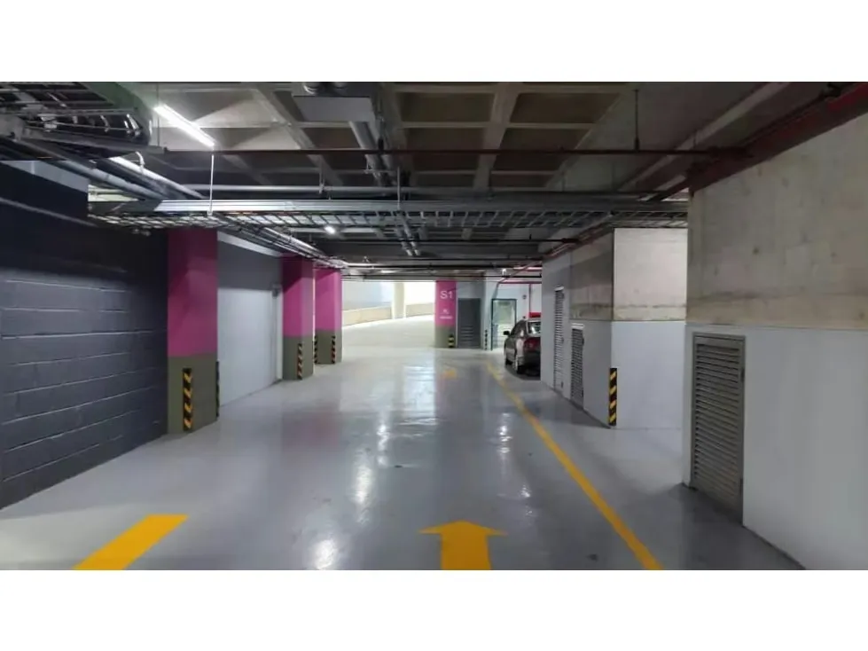 Oficina en Alquiler en Obra Gris de 204 Mts Torre Guayana - 15