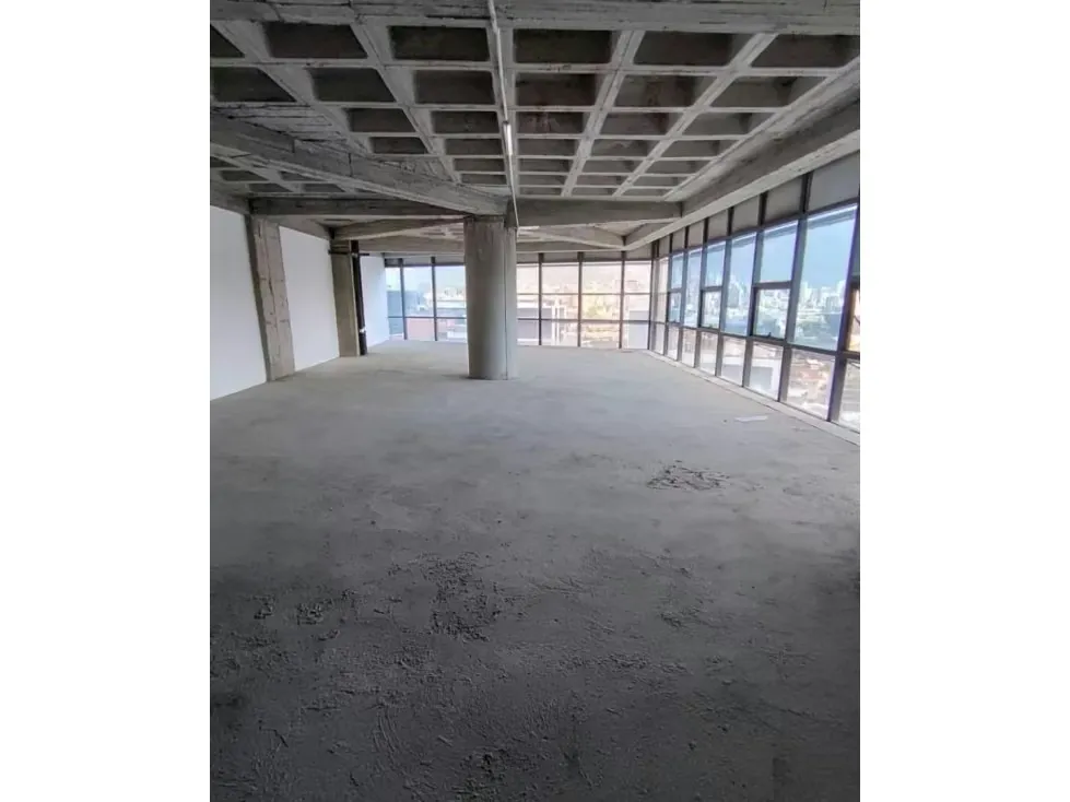 Oficina en Alquiler en Obra Gris de 204 Mts Torre Guayana - 9
