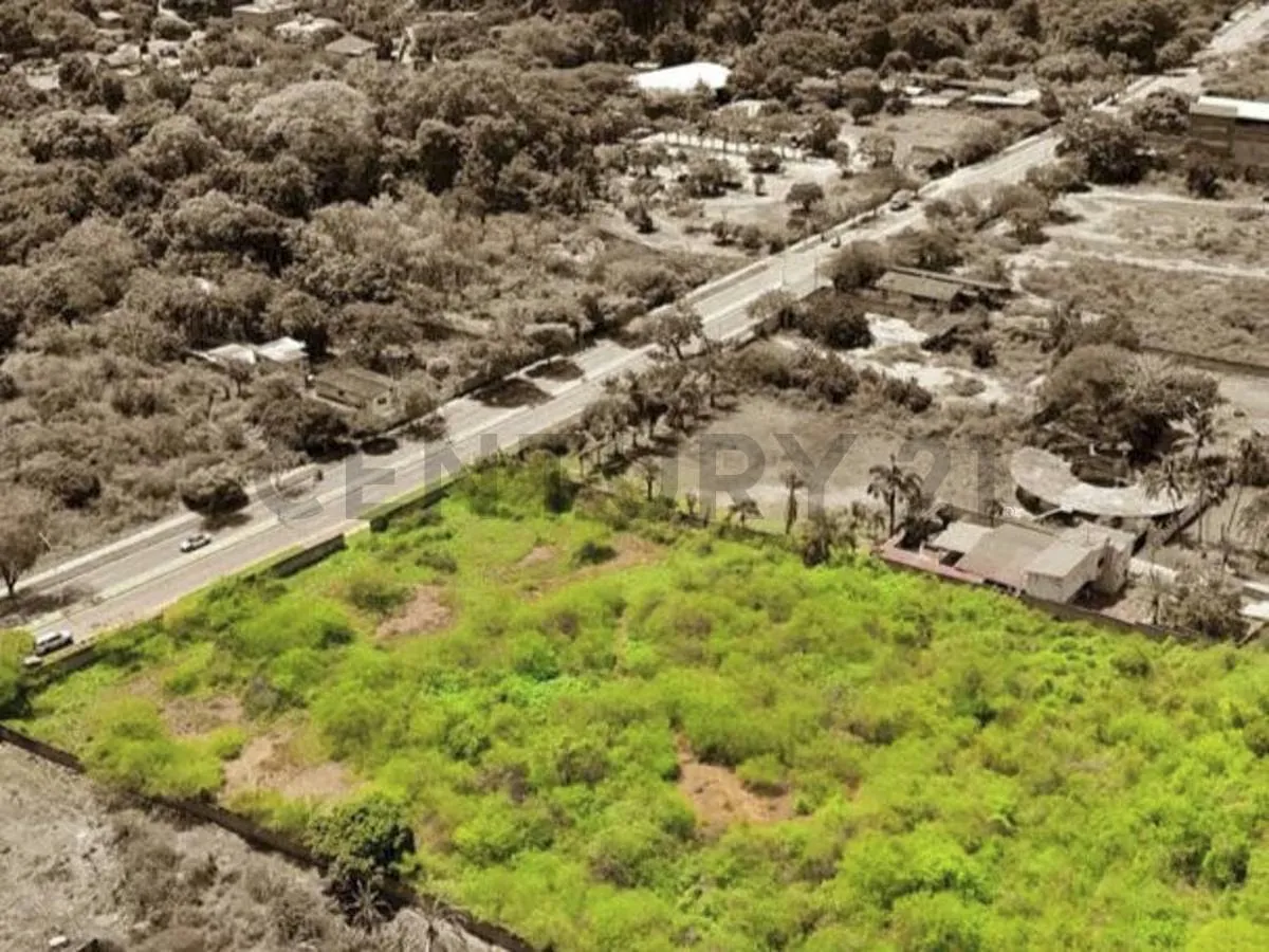 TERRENO TAPIADO USO TURISTICO RESIDENCIA EN EL VALLE, ISLA DE MARGARITA