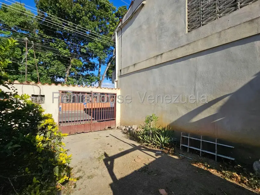 Terreno (Comercial) en Venta en Centro, Lara - 2
