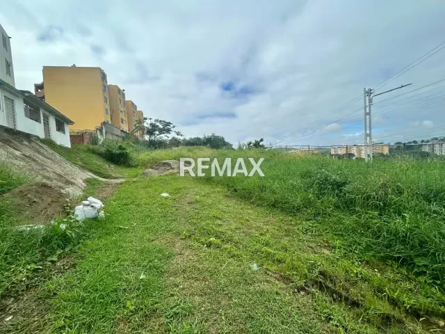 VENTA DE TERRENO COMERCIAL EN URBANIZACION CIMA REAL - 6