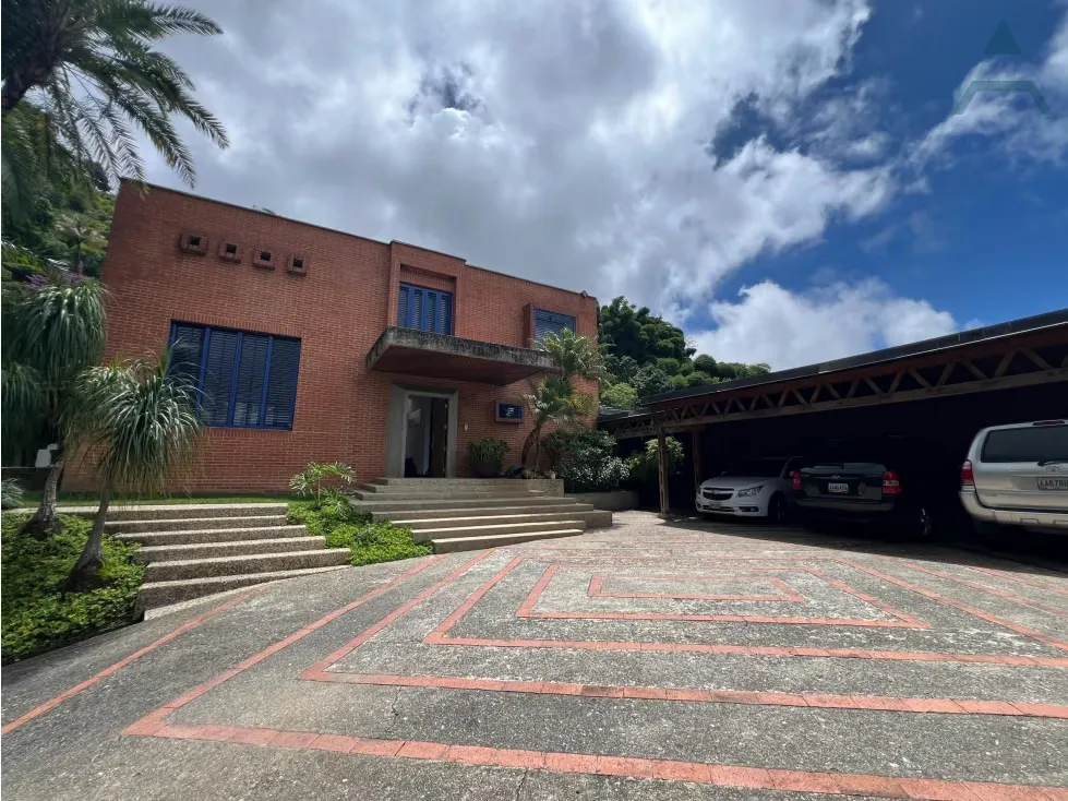 Se vende Casa 1.890m² 4h+2s/4.5b+s/6p Alto Hatillo - 2