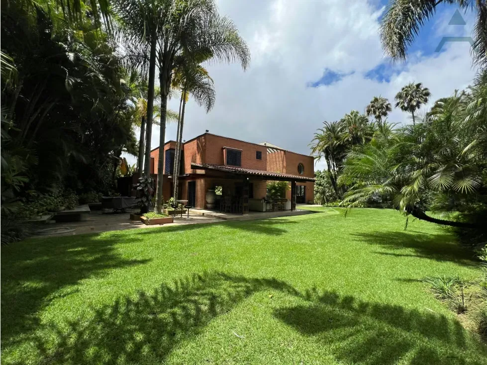 Se vende Casa 1.890m² 4h+2s/4.5b+s/6p Alto Hatillo - 4