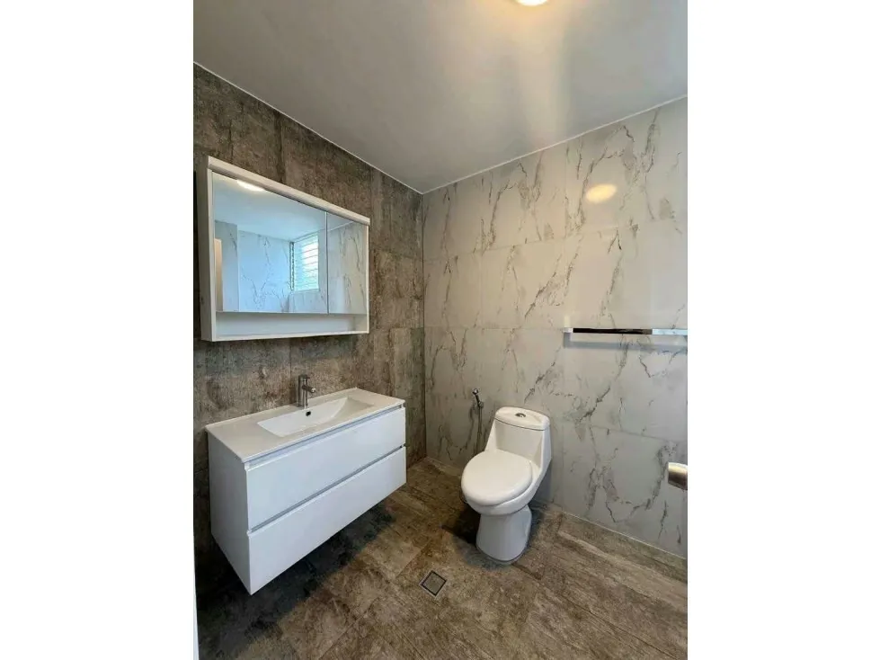Se alquila apartamento 160m2 Colinas de Bello Monte 3884 - 11