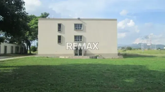 Edificio en Venta en plena Av. Henry Ford