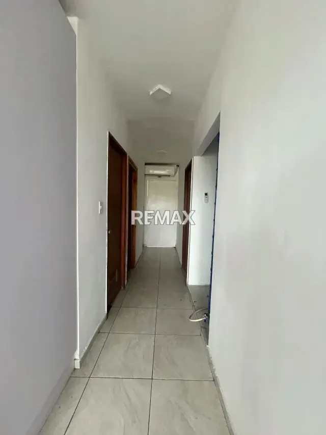 APARTAMENTO EN VENTA URBANIZACION LA COLINA - 9