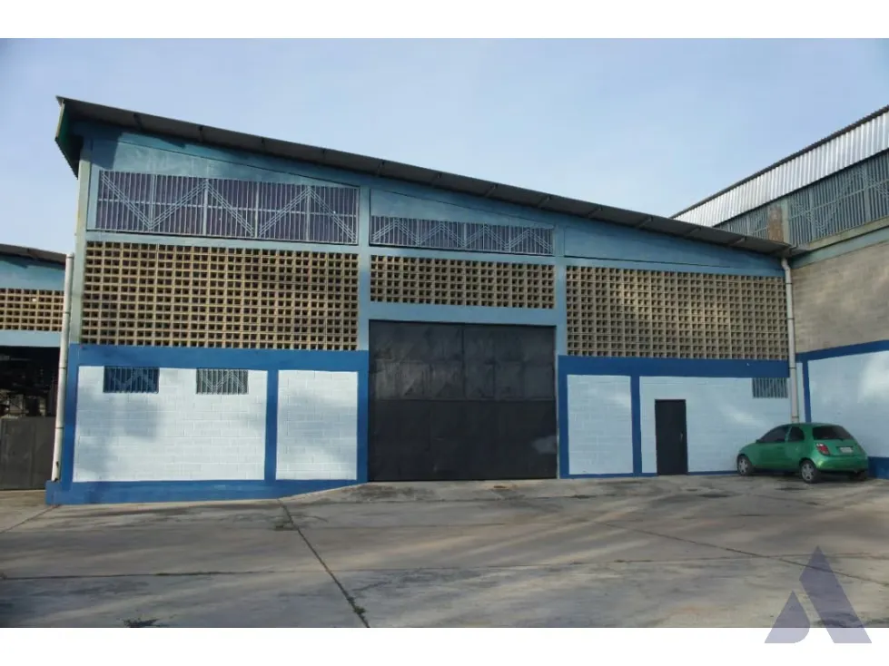 Se vende galpón 840m2 La Mora II-La Victoria 5924 - 3
