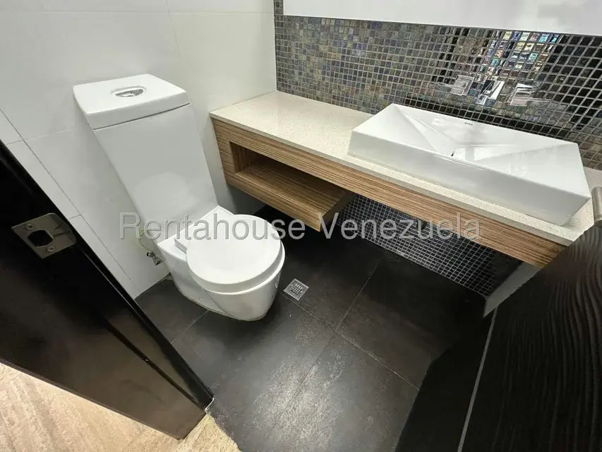 Apartamento (1 Nivel) en Venta en Las Mercedes, Distrito Metropolitano - 35