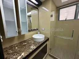 Vista 44