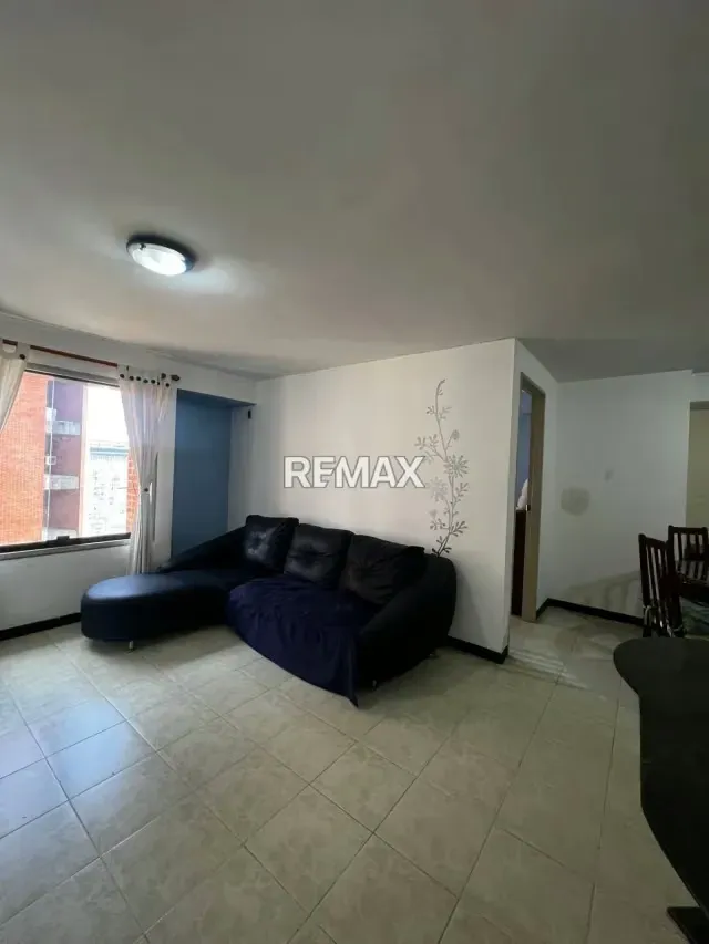 Apartamento Amoblado en Venta Res. Solano - 10