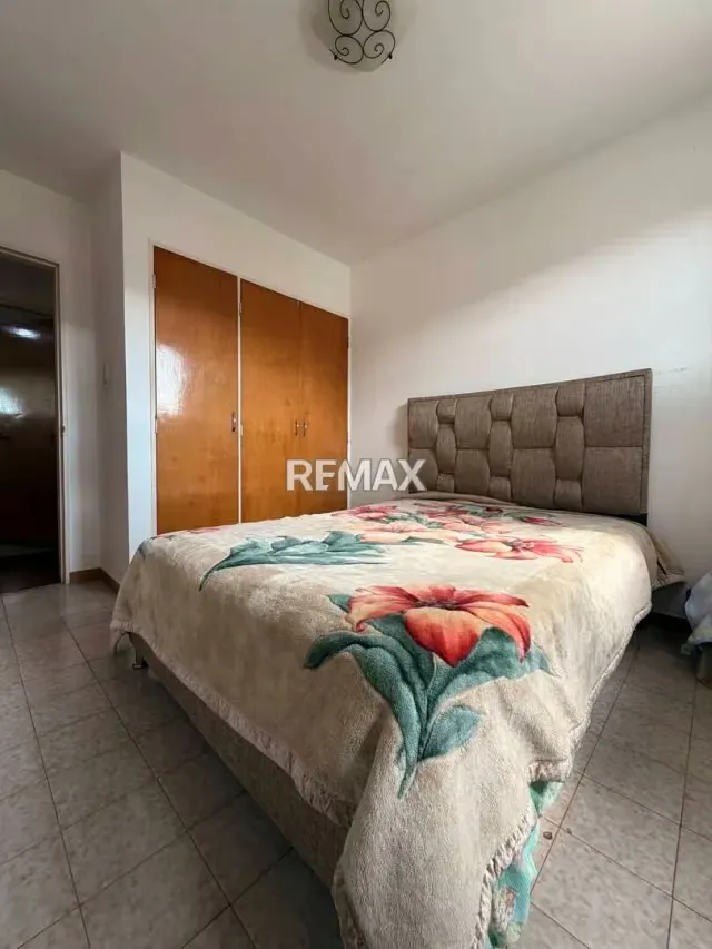 Apartamento en Venta en Valles de Camoruco Habitable Piso Alto Planta 50% - 9