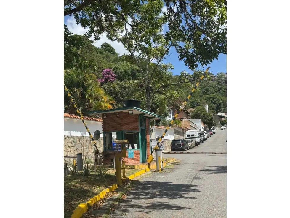 Vendo casa en calle cerrada 430m2 San Luis 9125 - 2