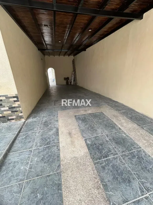 Venta de Hermosa Casa Quinta ubicada en Urbanización La Mora II, La Victoria. - 3