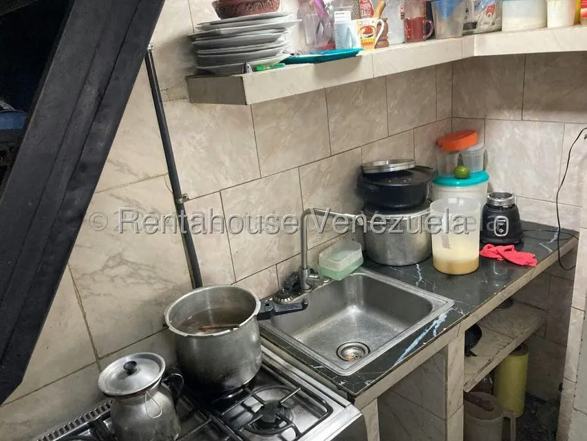 Local Comercial en Venta en Parroquia La Candelaria, Distrito Metropolitano - 12