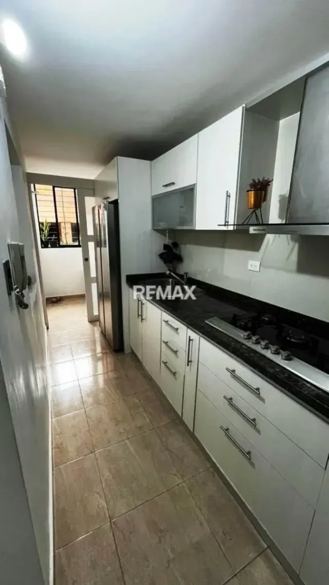 APARTAMENTO EN VENTA - URB. PARQUE CAIZA - 8