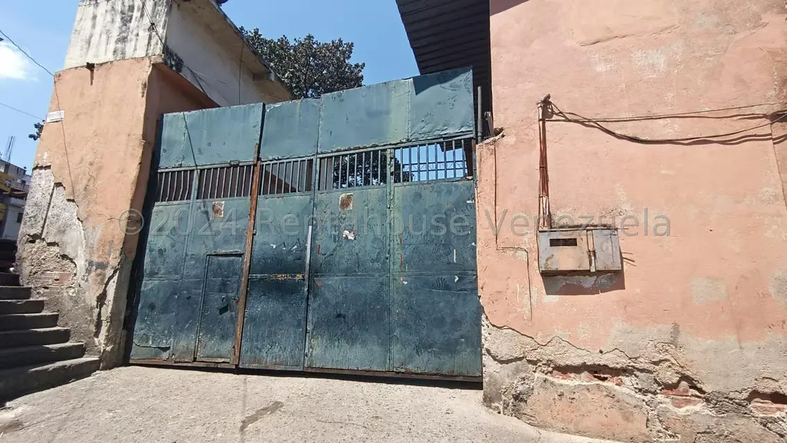 Local Comercial en Venta en Catia, Distrito Metropolitano - 2