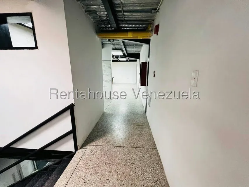 Local Comercial en Alquiler en Avenida Los Cedros, Aragua - 18