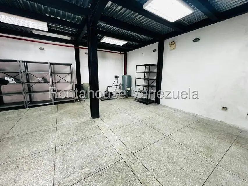 Local Comercial en Alquiler en Avenida Los Cedros, Aragua - 7