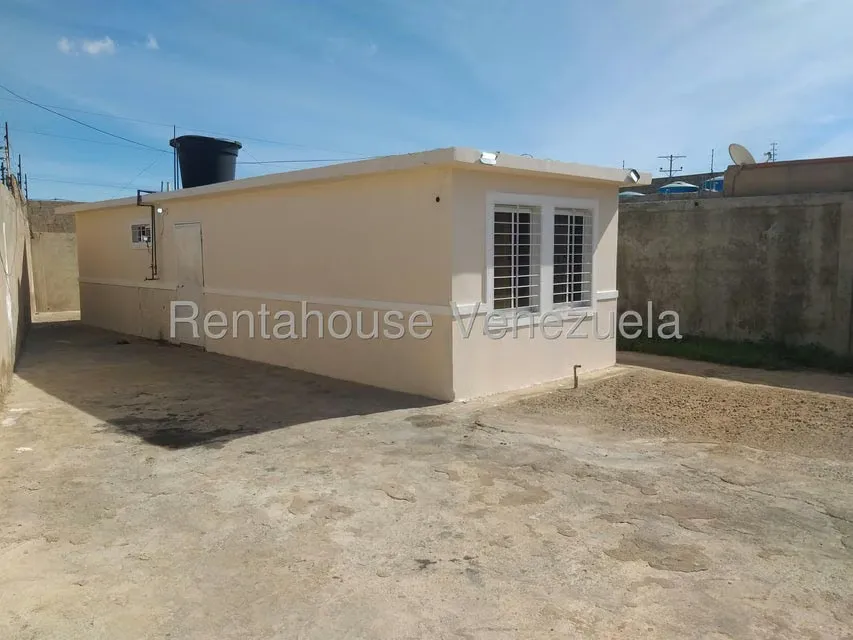 Casa (1 Nivel) en Venta en Pedro Manuel Arcaya, Falcon - 3