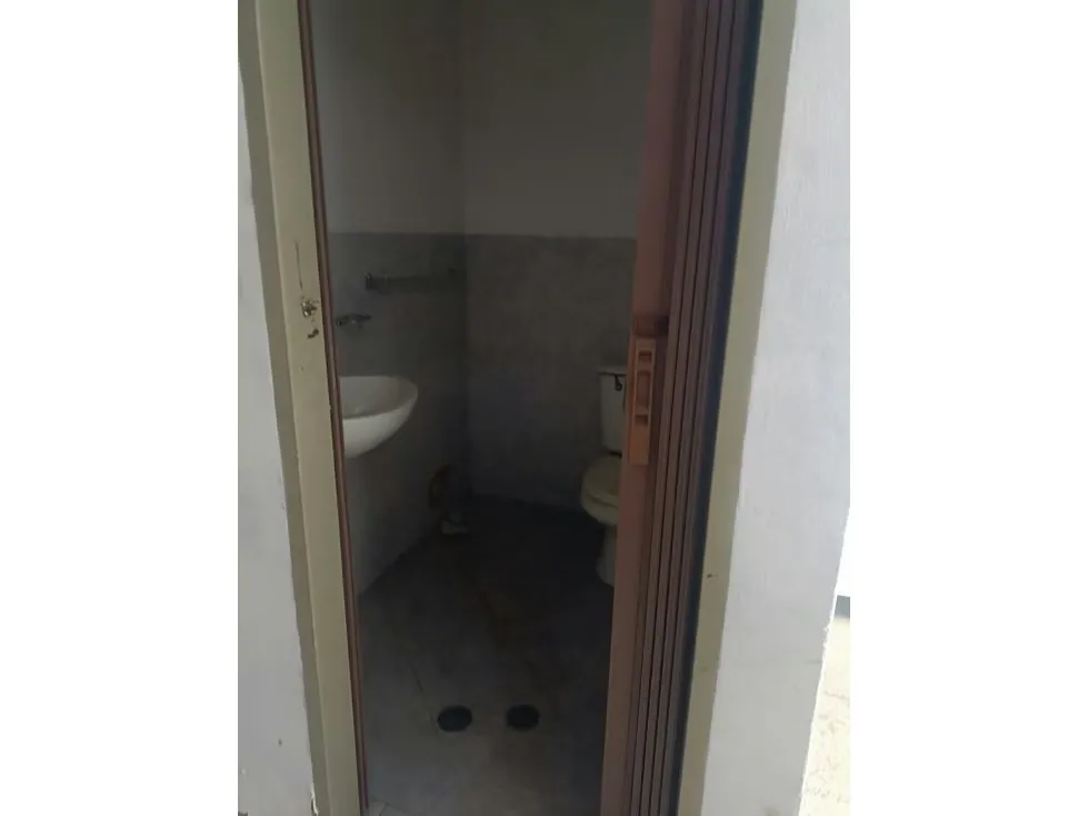 Local en alquiler 1000m², Av Lebrum - 15