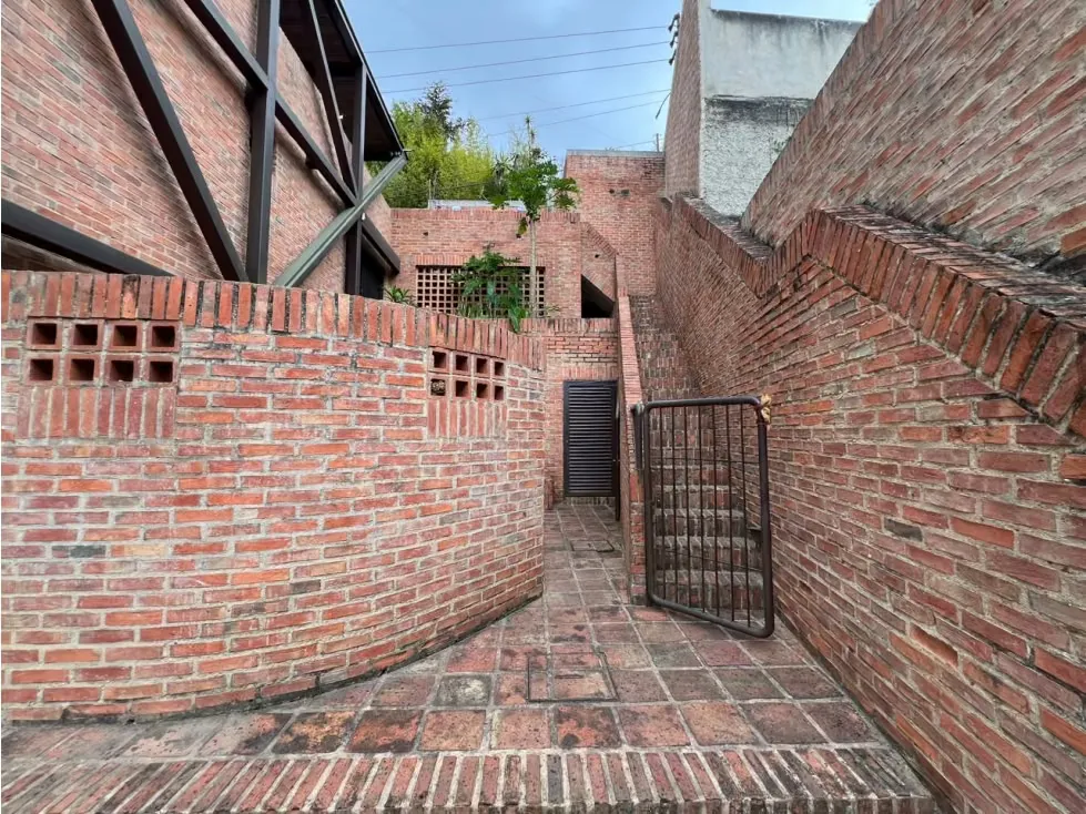 Se vende/alquila Casa 2.500m² 4h+2s/4b+2s/4p Oripoto - 28