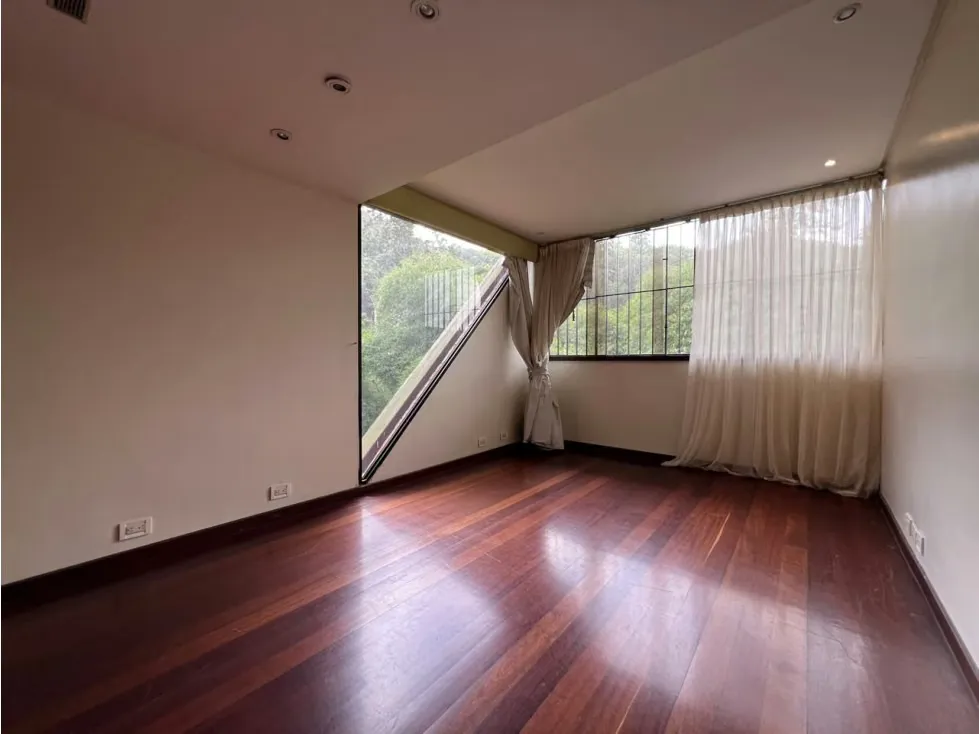 Se vende/alquila Casa 2.500m² 4h+2s/4b+2s/4p Oripoto - 46