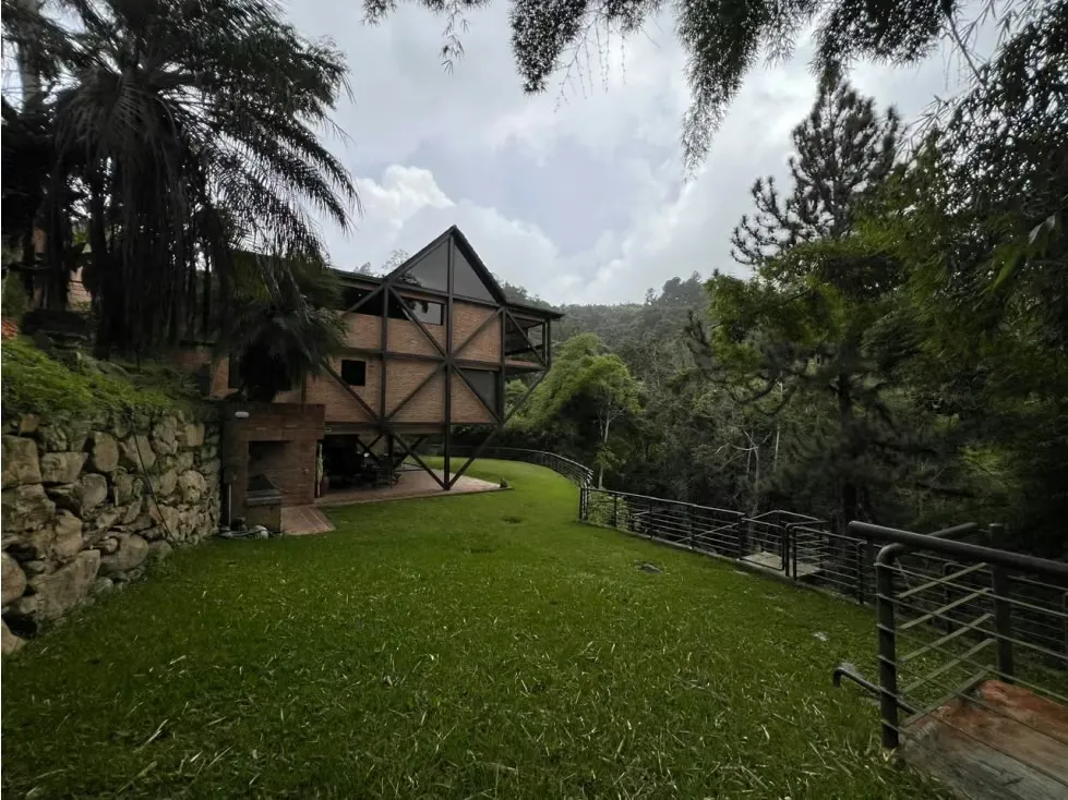 Se vende/alquila Casa 2.500m² 4h+2s/4b+2s/4p Oripoto - 6